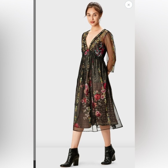 Wayward Fancies Graphic Embroidery Tulle Overlay Floral Print Crepe Empire Dress - Picture 9 of 10